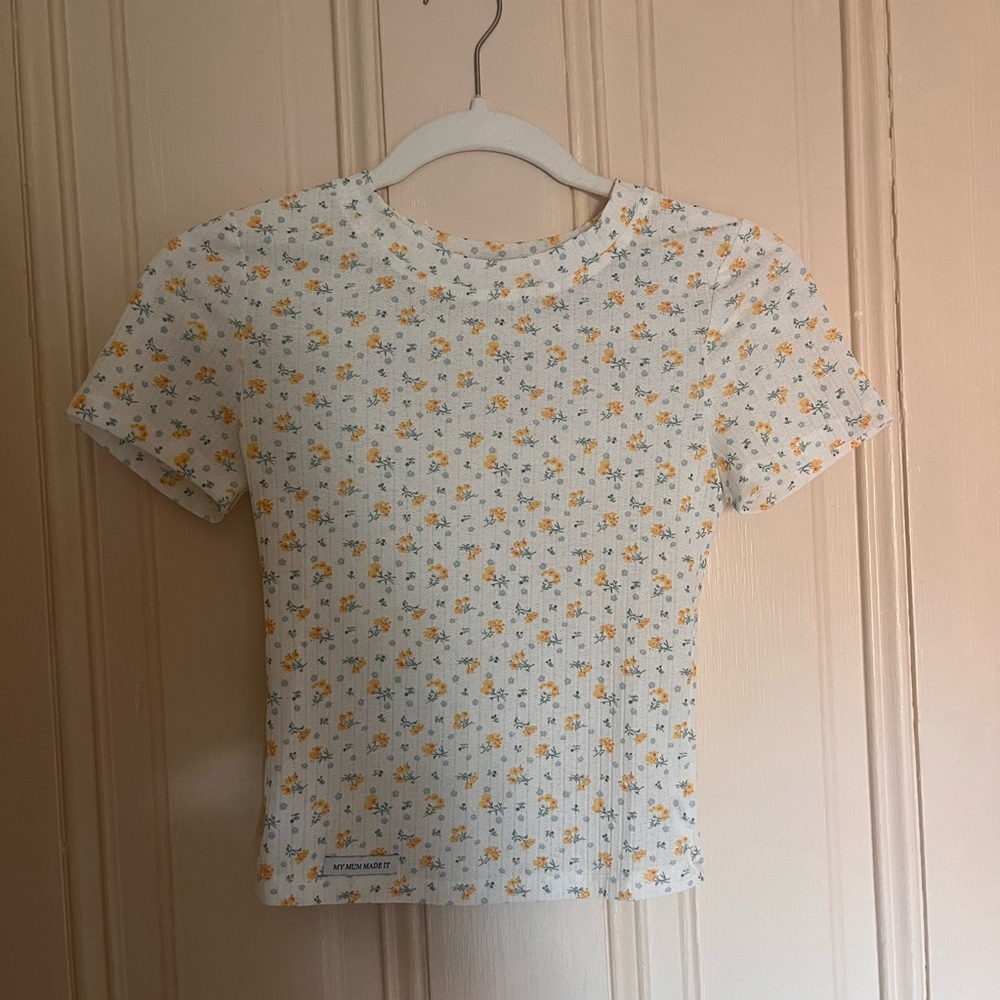 My mum made it floral baby tee